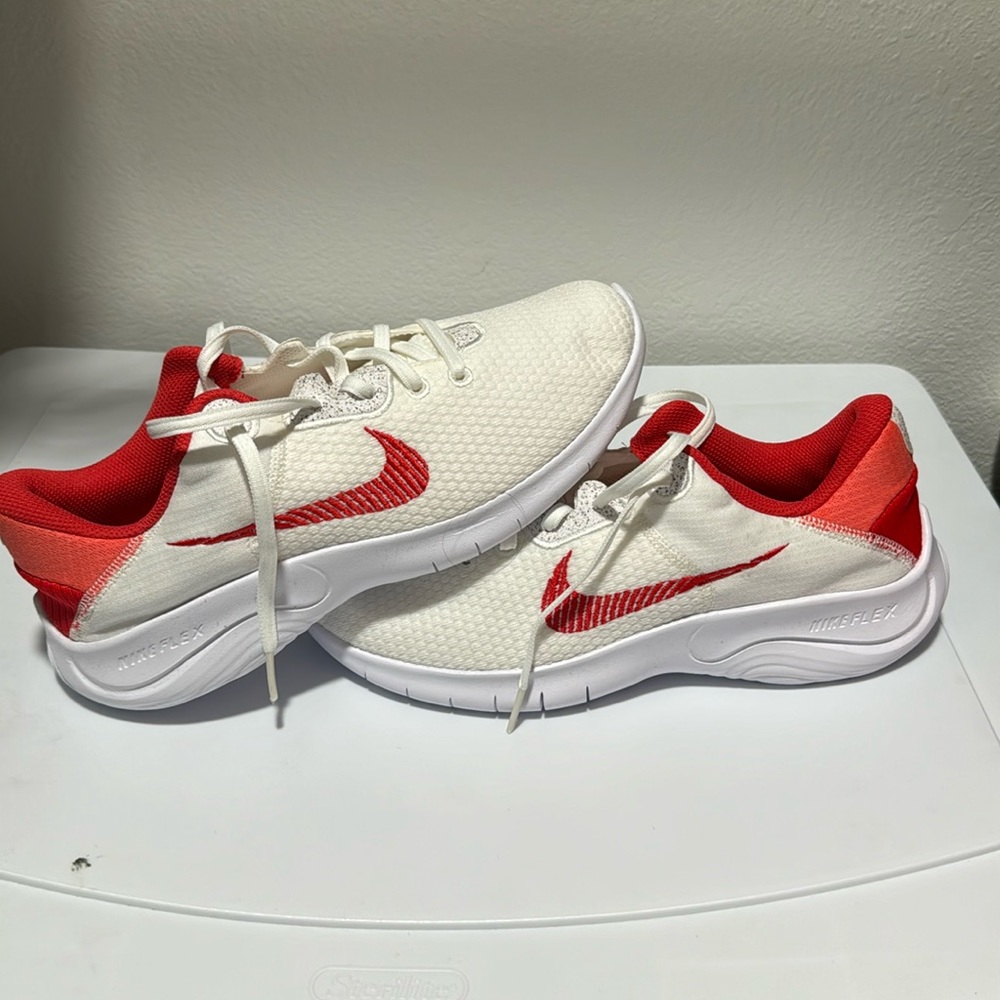 Running shoes